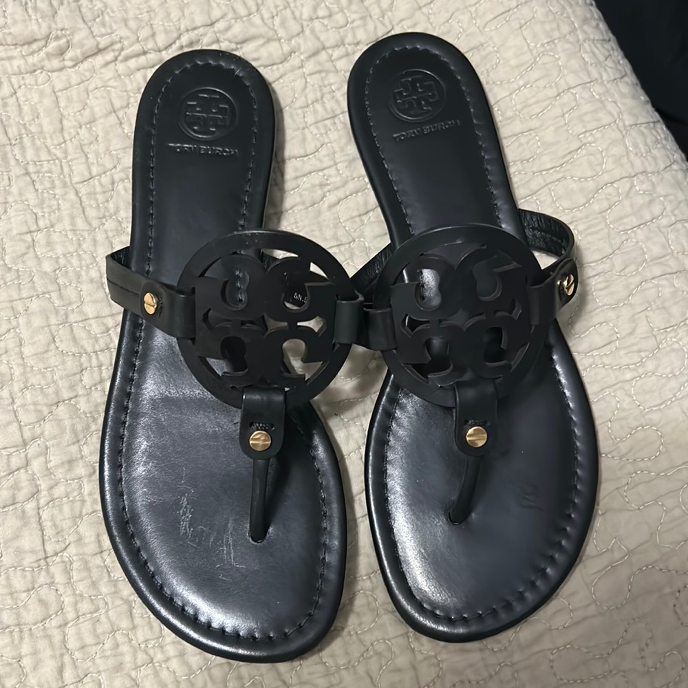 Completely new Tory Burch sandals